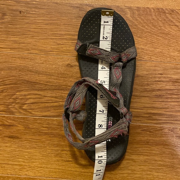 Sketchers Sandles - Picture 6 of 6